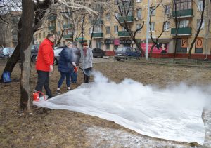 В «Доме Книги на Волкова» прошло практическое занятие по пожаротушению