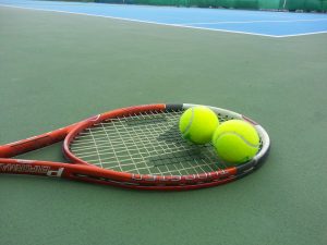 Любители тенниса смогут играть на корте бесплатно. Фото: Pixabay.com