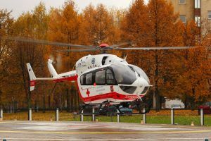 С 9 по 15 октября 2017 года с помощью санитарных вертолетов ГКУ МАЦ было эвакуировано девять человек. Фото: Государственное казённое учреждение города Москвы «Московский авиационный центр»
