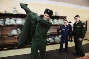  Осенью 2017 года в Центральном округе призвали более 300 человек в Российскую Армию. Фото: архив, «Вечерняя Москва»