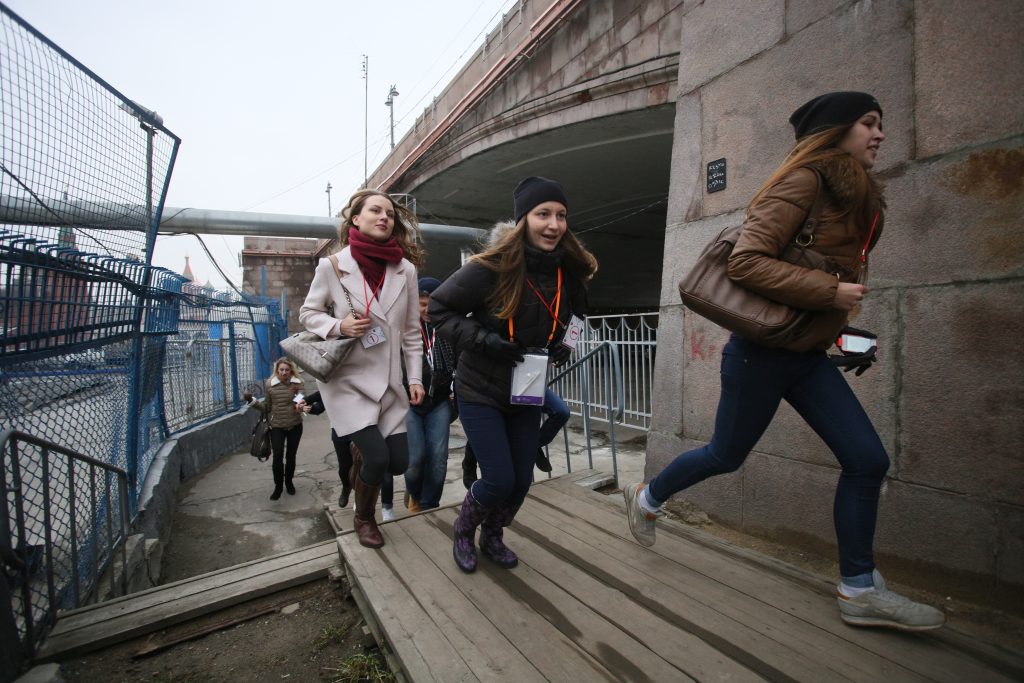 Организованная москва. Квест вечерняя Москва. Квесты на улицах в районах Москвы. Квест «переулочки Арбата».