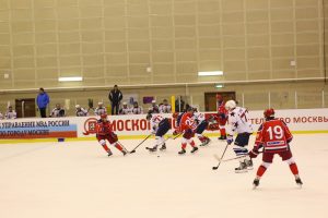 Новую хоккейную площадку установят в районе. Фото: Павел Волков, «Вечерняя Москва»