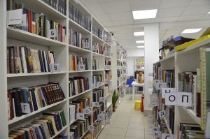 Более половины библиотек города оборудовали точками бесплатного Wi-Fi. Фото: Анна Быкова