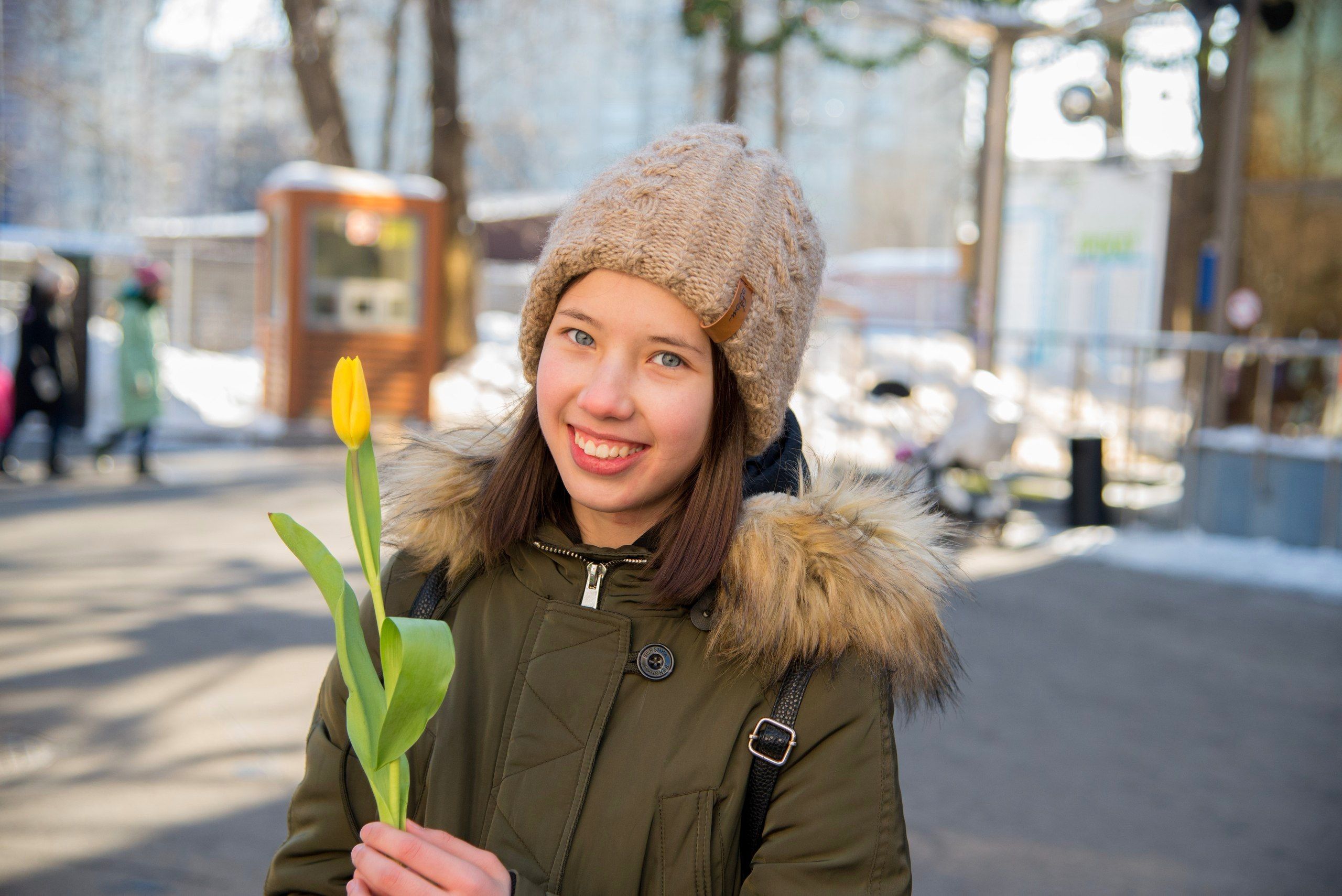 Жена дня фото. Международный женский день фото. Международный женский день в Москве. 8 Марта в парке. Парки к 8 марта.