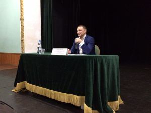 Глава управы Александр Мишаков 17 апреля проведет встречу с жителями района. Фото: Мария Иванова