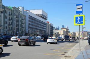 Движение транспорта с мая по июль ограничат на двух улицах района. Фото: Анна Быкова