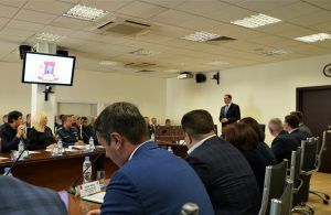 Программу «Московское долголетие» обсудили на совещании в префектуре ЦАО. Фото: Денис Кондратьев