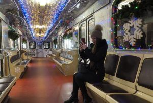 Новогодний поезд можно будет увидеть на станции метро «Таганская». Фото: Антон Гердо, «Вечерняя Москва»