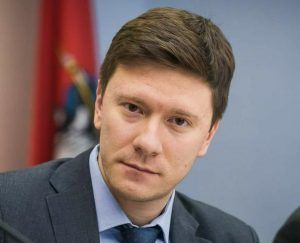 председатель комиссии столичного парламента по государственному строительству и местному самоуправлению Александр Козлов.