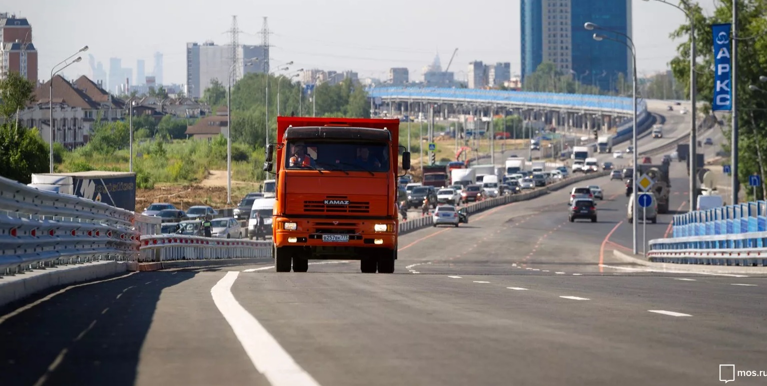 грузовики в москве