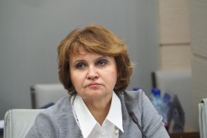 Председатель комиссии по экономической и социальной политике Людмила Гусева