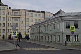 «Симпоэзис», или Выставку можно посетить в Галерее «Здесь на Таганке». Фото: Анна Быкова, «Вечерняя Москва»