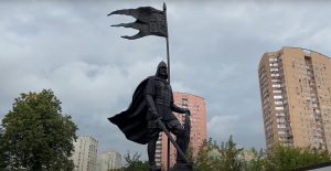 Лавров, Турчак и Попов открыли памятник Александру Невскому на Западе Москвы. Фото: скрин с видеохостинга