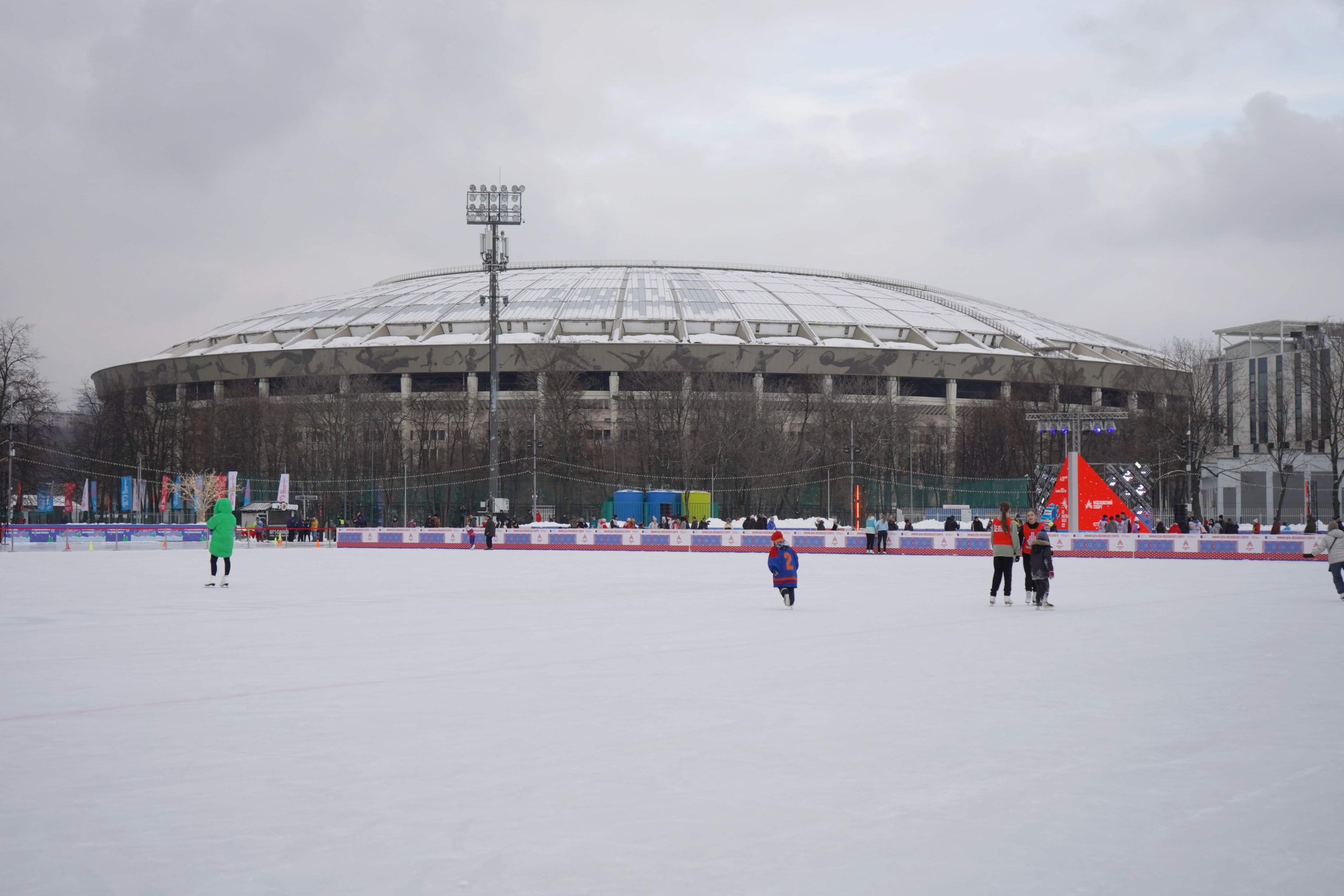 Зимний день московского спорта в лужниках 2024