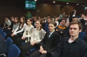 Встреча с представителями крупных российских компаний прошла в школе №498. Фото: страница школы в социальных сетях