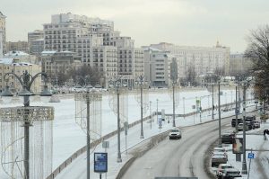 Завершился первый этап благоустройства территории около станции «Серп и Молот». Фото: Анна Быкова, «Вечерняя Москва»