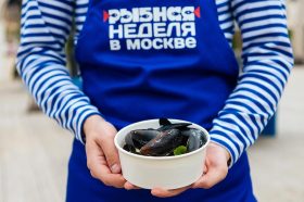 «Рыбная неделя»: в Москве пройдет фестиваль «На волне». Фото: пресс-служба Департамента торговли и услуг города Москвы
