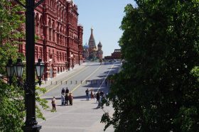 «Москва Ивана Шмелева», или Экскурсию организовали сотрудники ДРЗ. Фото: Анна Быкова, «Вечерняя Москва»