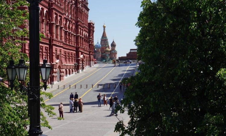 «Москва Ивана Шмелева», или Экскурсию организовали сотрудники ДРЗ. Фото: Анна Быкова, «Вечерняя Москва»