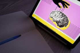 Лекция о светозвуковом искусстве пройдет в Галерее «Краснохолмская». Фото: Анна Быкова, «Вечерняя Москва»