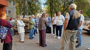 Первый заместитель главы управы Таганского района встретился с местными жителями. Фото: страница управы Таганского района в социальных сетях