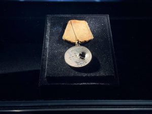 Более 400 представителей судебной системы Москвы почтили подвиг героев в Музее Победы. Фото: Пресс служба департамента по обеспечению деятельности мировых судей г. Москвы